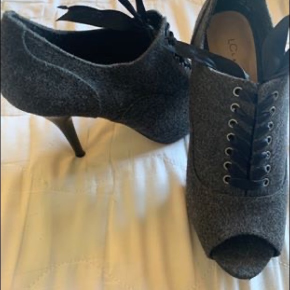 Lauren Conrad lace up Oxford style heels - Picture 2 of 4